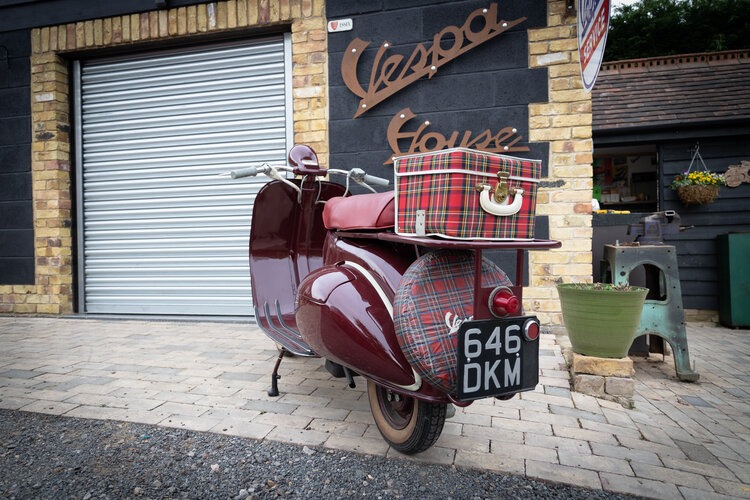 1958 Piaggio Vespa Image 2
